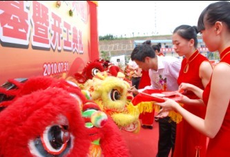 深圳锣鼓队 深圳威风锣鼓表演 深圳舞狮队